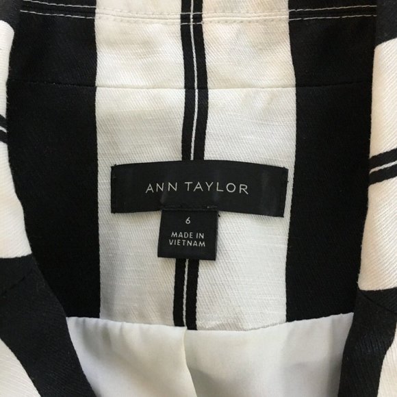 ANN TAYLOR Black and White Striped Blazer - Picture 4 of 7